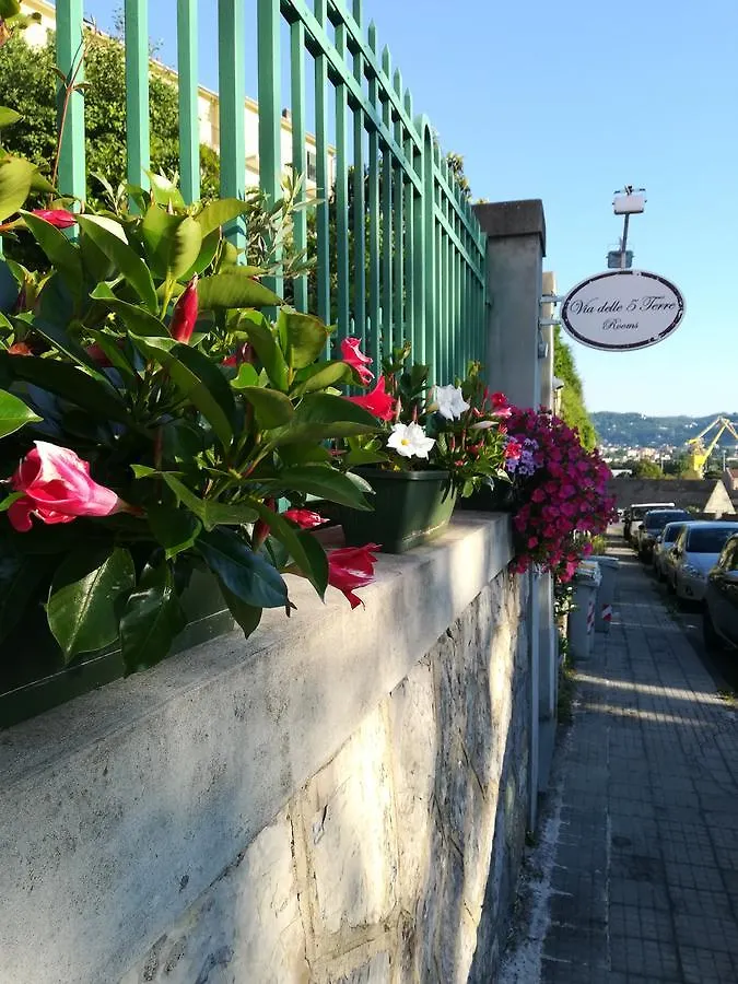 B&B Via Delle 5 Terre La Spezia 3*,